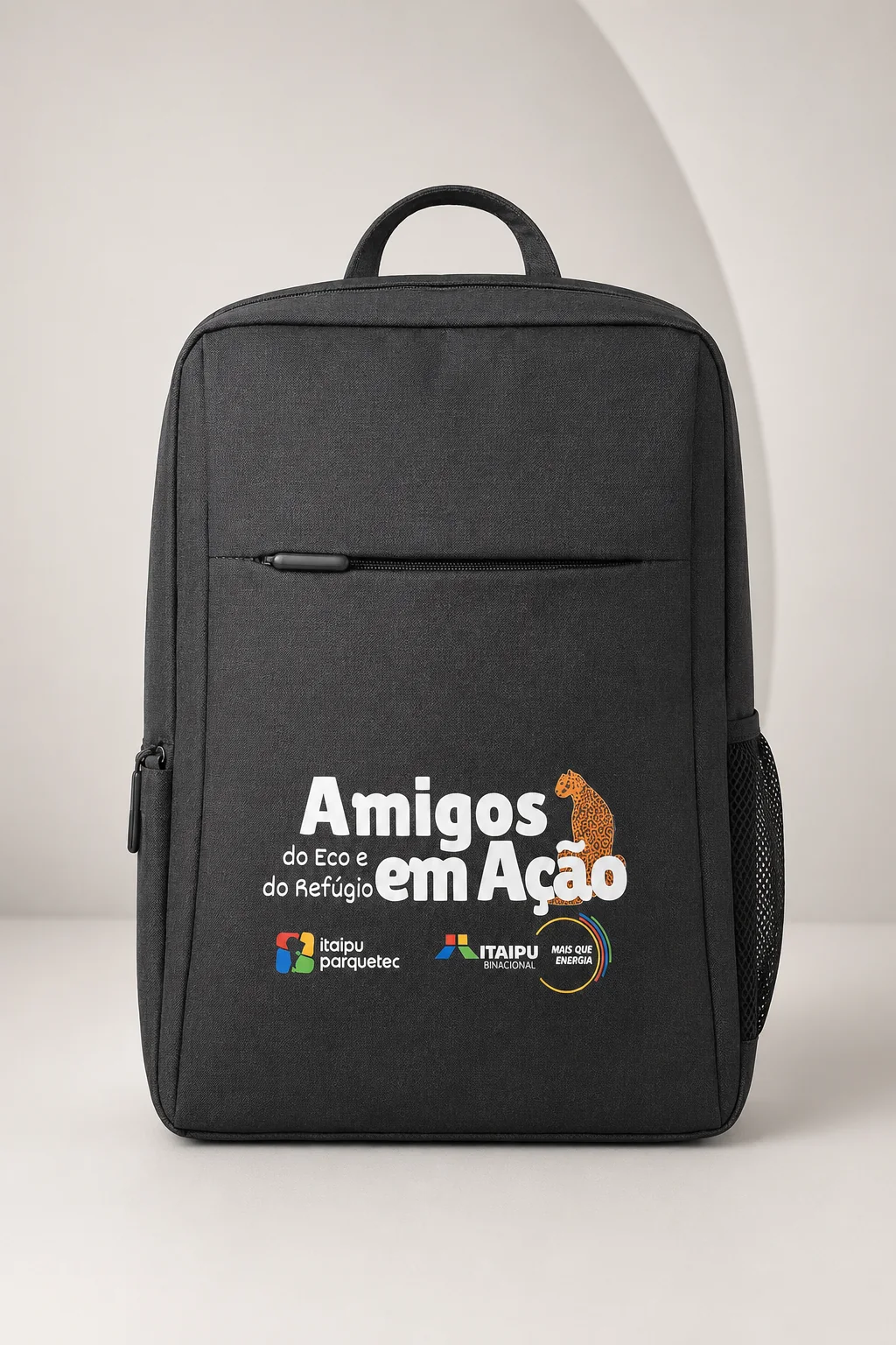 Mochila Amigos em Ação personalizada